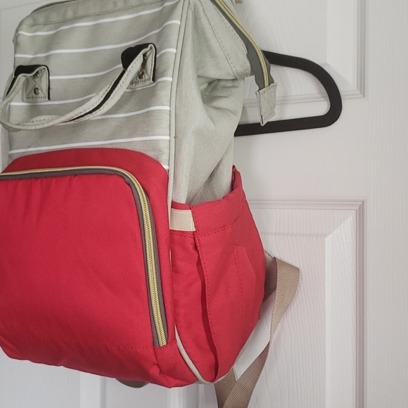 Diaperbag Backpack - Picture 2 of 11